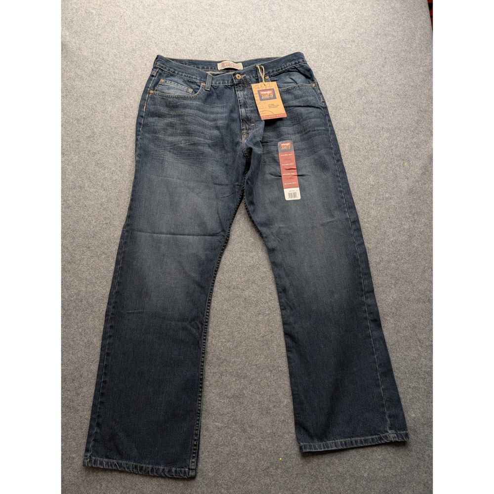 Wrangler Jeans Co Mens 36x32 Dark Wash Relaxed Bootcut Denim Blue Jeans NWT